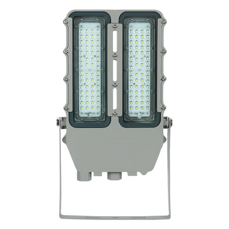 Front view of 150W C1D2 LED explosion proof floodlight, featuring high-efficiency chips and 21,000lm daylight output.